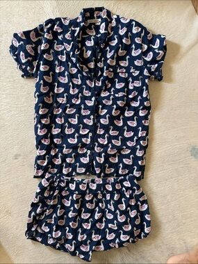 Roller Rabbit Swan Print Pajama Set - Navy